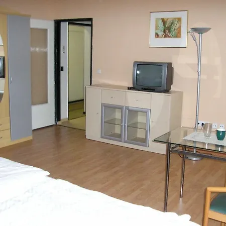 Guest house City Sanader