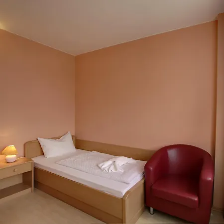 Pensjonat City Sanader 2*